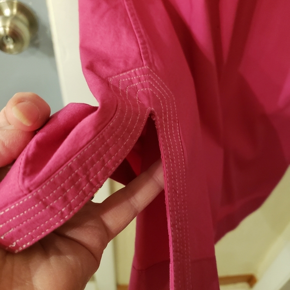 ❤️SOLD!❤️Talbots Women's Pink Blouse - Picture 5 of 6